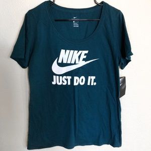 NWT NIKE The Nike Tee Midnight Turquoise